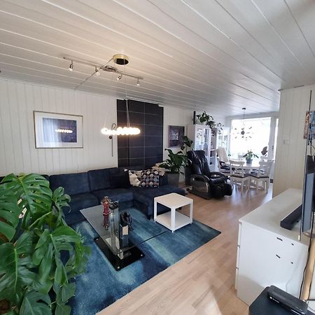 Room In Handsome Haven House Gjøvik Exterior foto